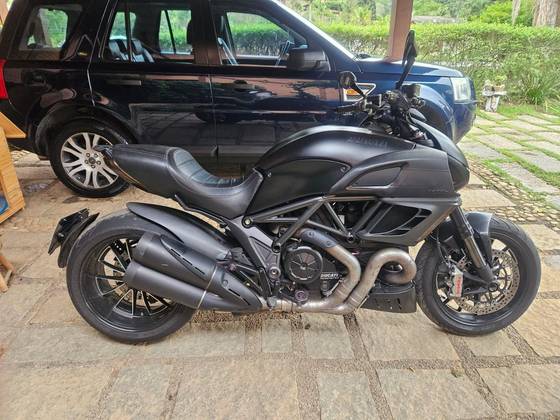 DUCATI DIAVEL DARK 